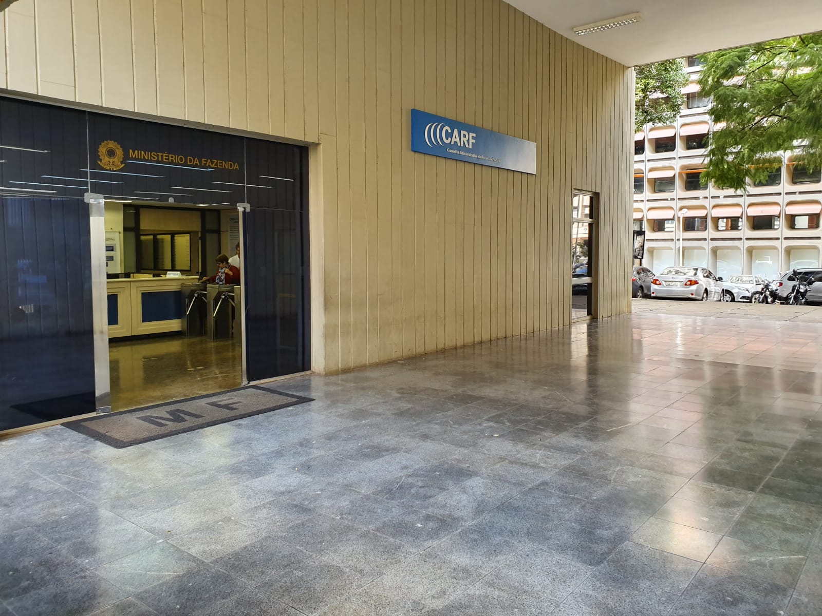 Colegiado também afastou as responsabilidades tributárias e cancelou a multa